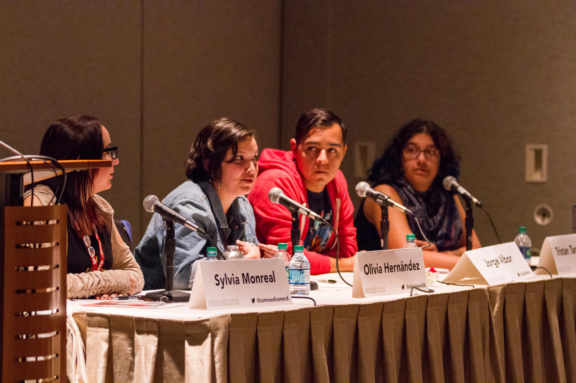 Photo of the ¿Cómo Se Dice Nerd? panelists at GeekGirlCon 2016
